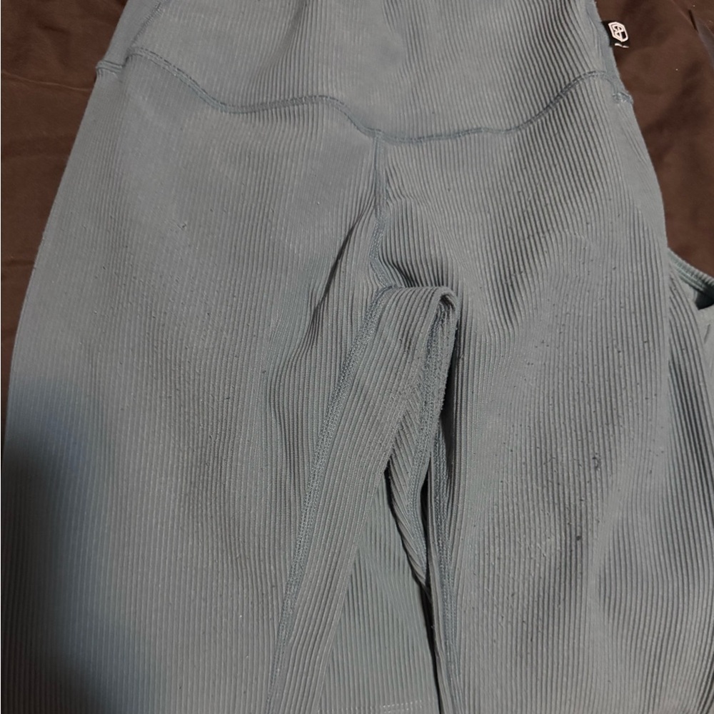 Set - Limitless Ribbed Leggings and Top - Picture 3 of 8